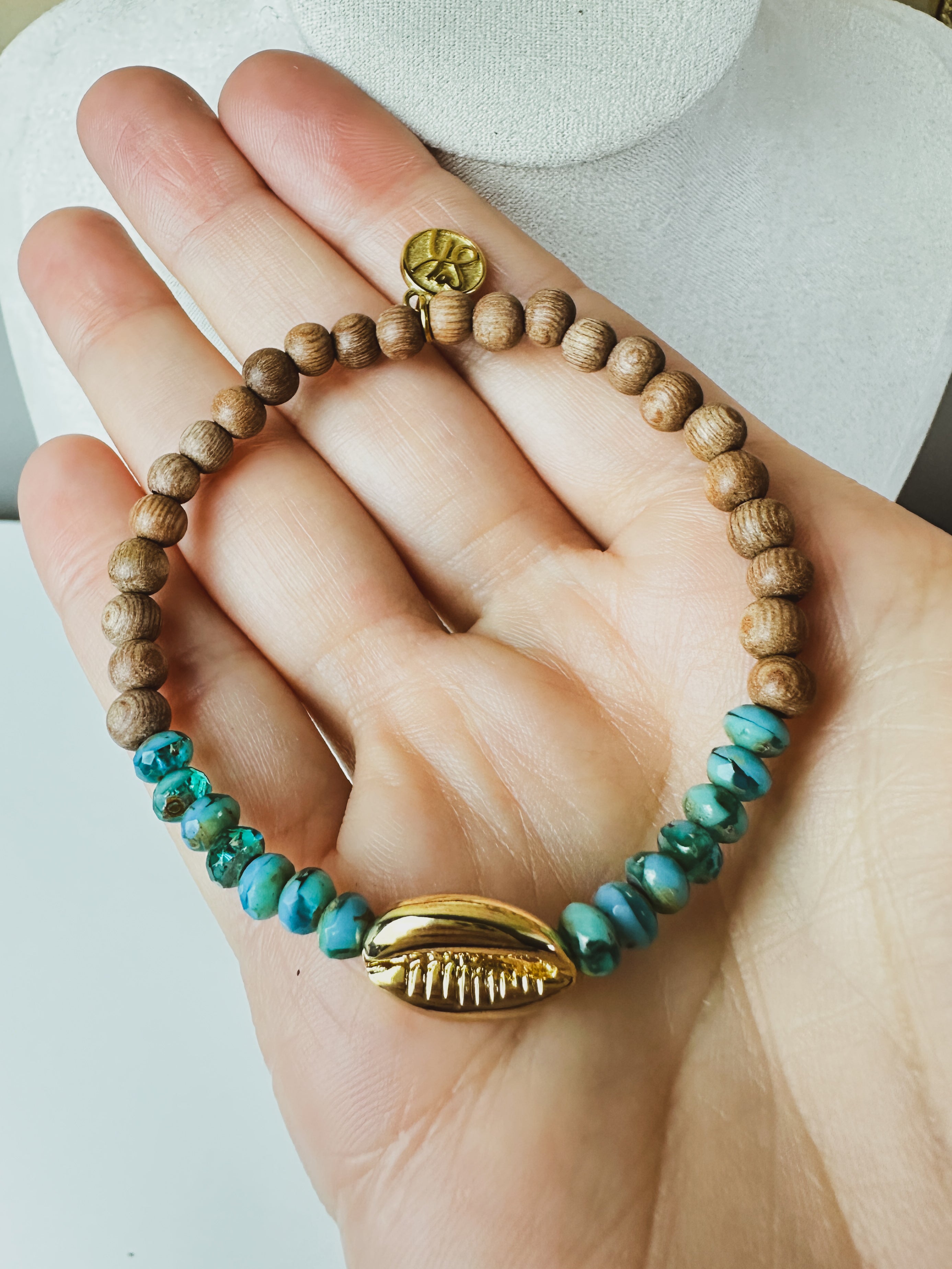 Runaway Bay || Cowrie Stretch Bracelet