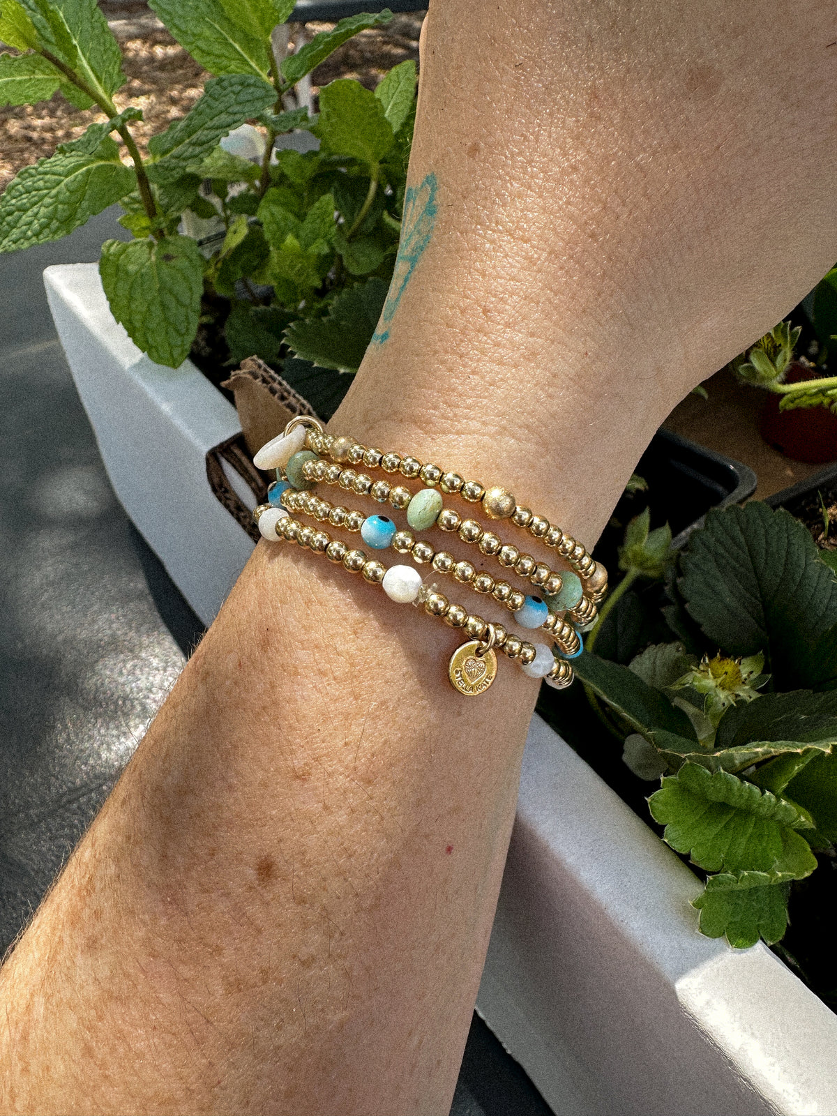 Puka Shell Stretch Bracelet | 14K GF
